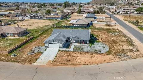 15688 Winnebago, Apple Valley, CA 92307