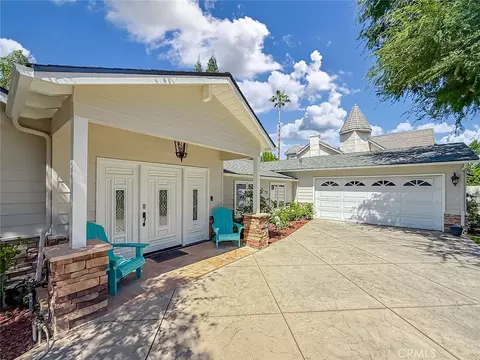 23433 Hatteras, Woodland Hills, CA 91367