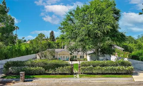 23433 Hatteras, Woodland Hills, CA 91367