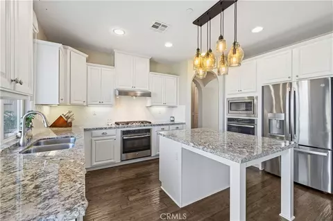 28417 Steel, Valencia, CA 91354