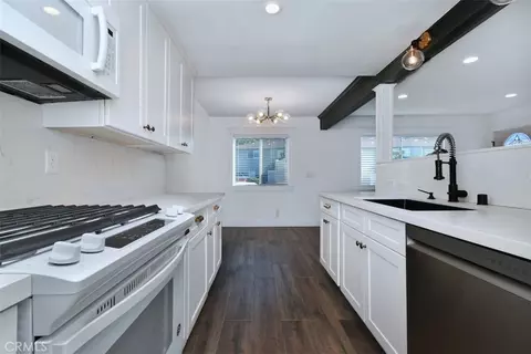 28159 Robin Ave, Saugus, CA 91350 photo 12