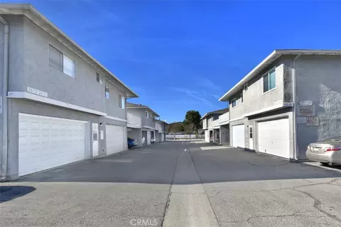 Exterior - 28159 Robin Ave, Saugus, CA 91350 photo 9 of 9