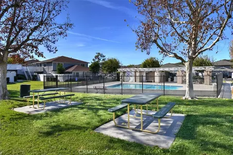 Exterior - 28159 Robin Ave, Saugus, CA 91350 photo 5 of 9
