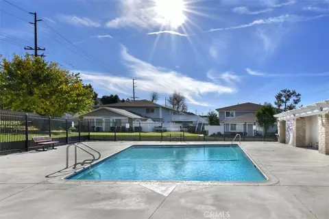 Exterior - 28159 Robin Ave, Saugus, CA 91350 photo 8 of 9