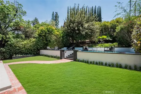 22218 San Miguel St, Woodland Hills, CA 91364