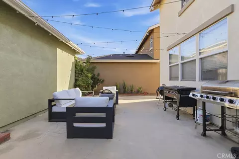 Exterior - 746 Kohala St, Oxnard, CA 93030 photo 4 of 7