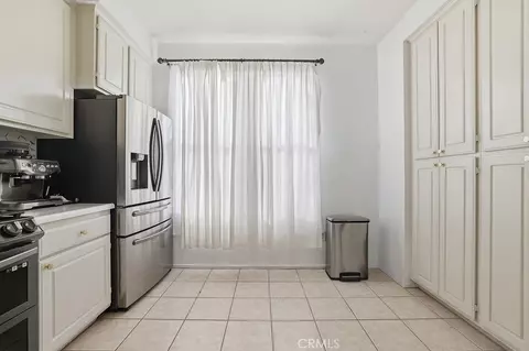 Kitchen - 746 Kohala St, Oxnard, CA 93030 photo 4 of 4