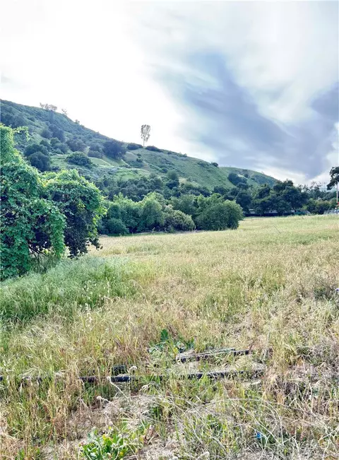 0 San Martinez Rd, Val Verde, CA 91384