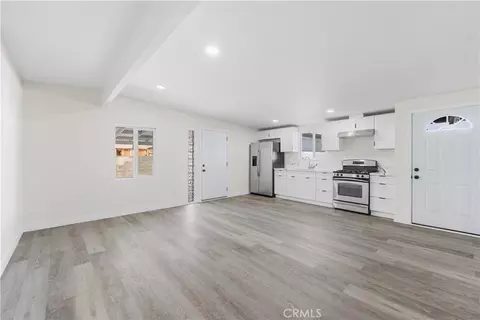 Living - 44745 3rd E, Lancaster, CA 93535 photo 4 of 5