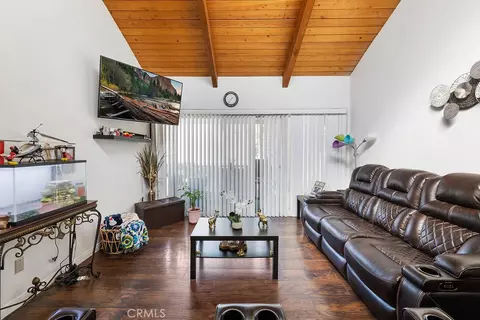 8601 International Ave #265, Canoga Park, CA 91304