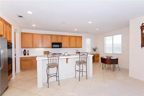 Kitchen - 3607 Mountain Shadows Ct, Palmdale, CA 93551 photo 5 of 5
