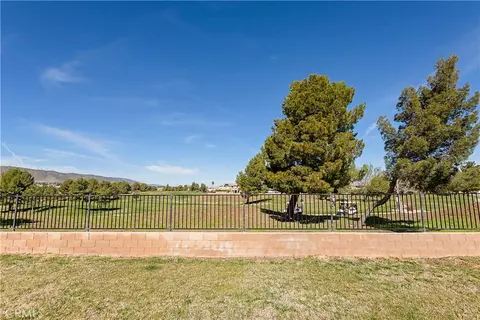 Exterior - 3607 Mountain Shadows Ct, Palmdale, CA 93551 photo 6 of 8