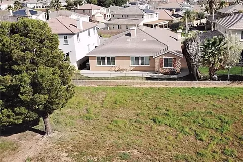 View/Area - 3607 Mountain Shadows Ct, Palmdale, CA 93551 photo 5 of 7
