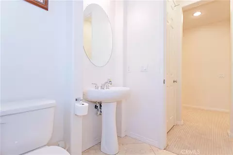 Bath - 3607 Mountain Shadows Ct, Palmdale, CA 93551 photo 7 of 7