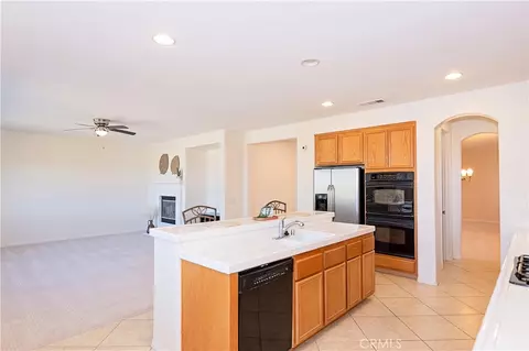 Kitchen - 3607 Mountain Shadows Ct, Palmdale, CA 93551 photo 3 of 5
