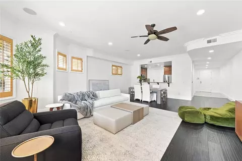 143 N Arnaz Dr #105, Beverly Hills, CA 90211
