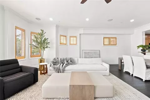 143 N Arnaz Dr #105, Beverly Hills, CA 90211