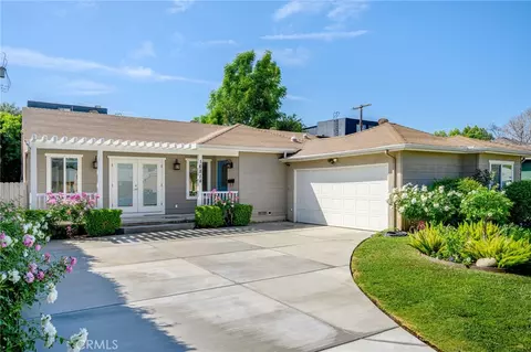 16814 Hartland, Lake Balboa, CA 91406