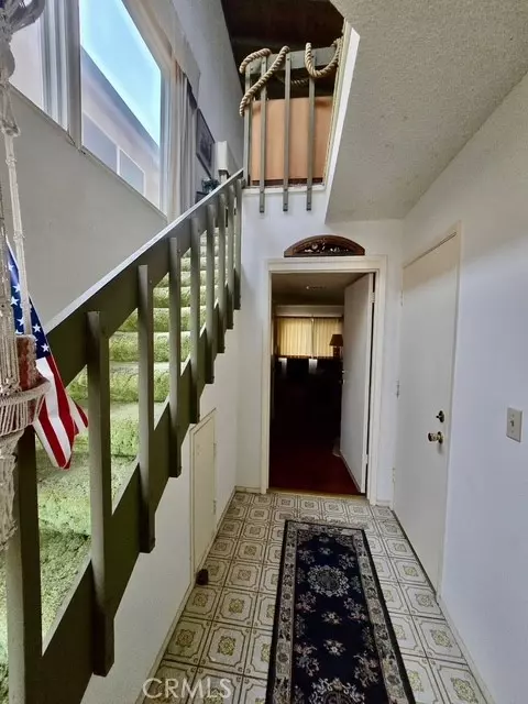 Entry Way - 4045 Sunset Ln, Oxnard, CA 93035 photo 2 of 2