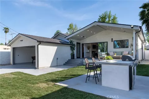 17469 Bullock St, Encino, CA 91316