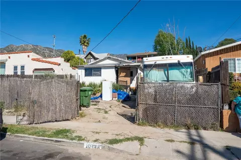 10448 Mountair Ave, Tujunga, CA 91042
