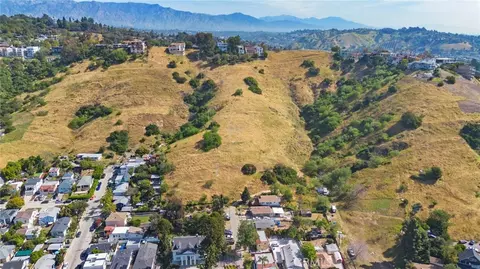 3535 Thorpe Ave, Los Angeles, CA 90065