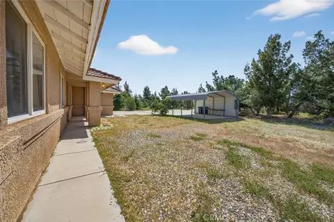 Exterior - 9280 Appleton St, Victorville, CA 92392 photo 4 of 10