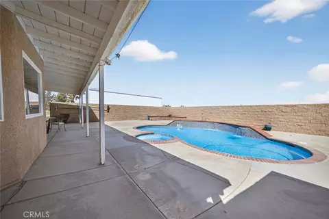 Exterior - 9280 Appleton St, Victorville, CA 92392 photo 6 of 10