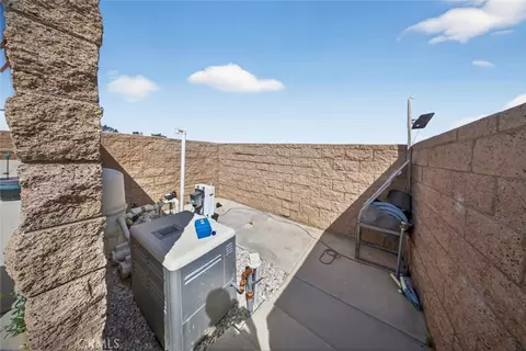 Exterior - 9280 Appleton St, Victorville, CA 92392 photo 9 of 10