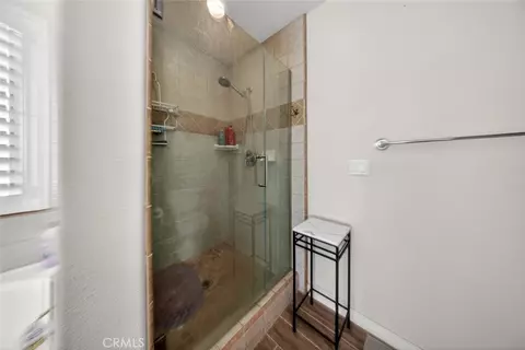 Bath - 9280 Appleton St, Victorville, CA 92392 photo 1 of 3