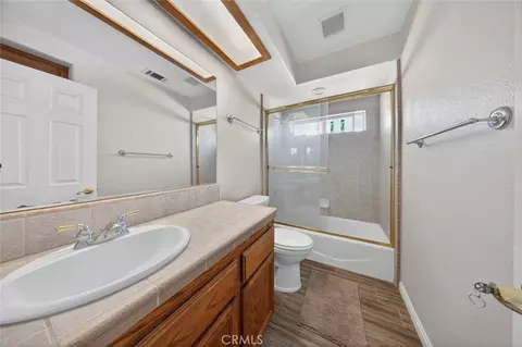 Bath - 9280 Appleton St, Victorville, CA 92392 photo 3 of 3