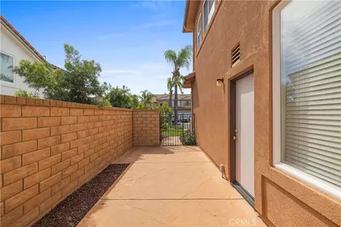 Exterior - 5861 Mustang Dr, Simi Valley, CA 93063 photo 8 of 16