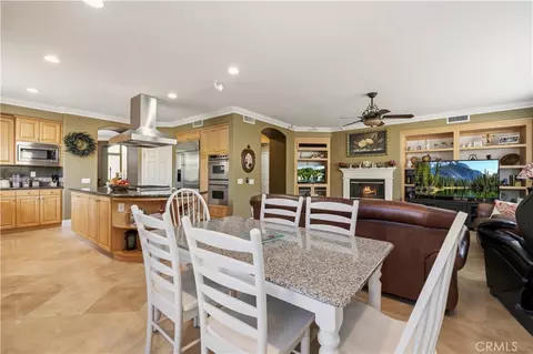 Dining - 5861 Mustang Dr, Simi Valley, CA 93063 photo 4 of 4