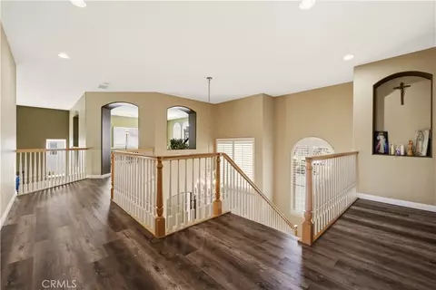 Entry Way - 5861 Mustang Dr, Simi Valley, CA 93063 photo 4 of 5
