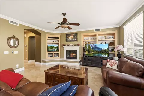Living - 5861 Mustang Dr, Simi Valley, CA 93063 photo 5 of 5