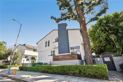 12390 Chandler Blvd #J, Valley Village, CA 91607