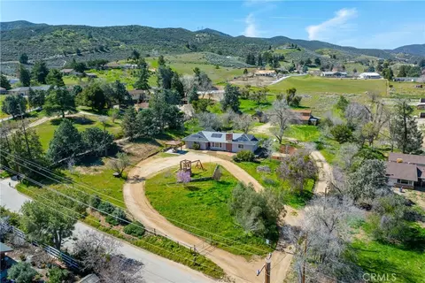 40027 90th St W, Leona Valley, CA 93551