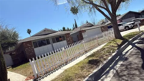 43916 Galion, Lancaster, CA 93536 photo 2