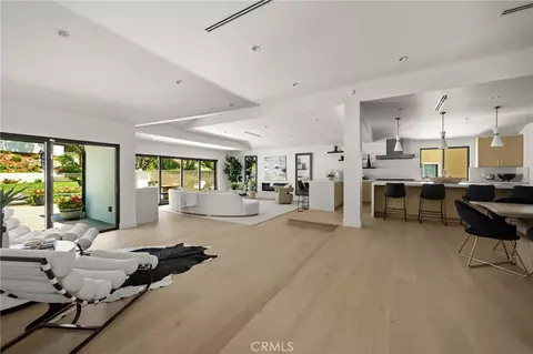 5100 Orrville Ave, Woodland Hills, CA 91367