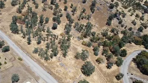 1 Squaw, Valley, CA 93675 photo 3