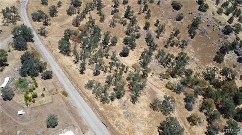 1 Squaw, Valley, CA 93675