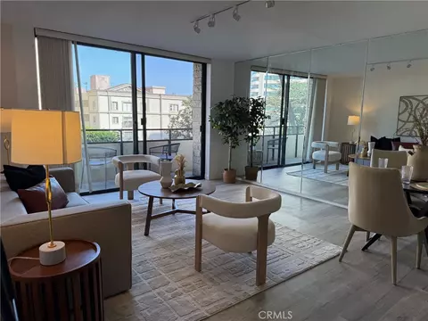 10535 Wilshire Blvd #612, Los Angeles, CA 90024