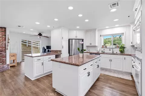 Kitchen - 2807 Clanfield, Acton, CA 93510 photo 1 of 4