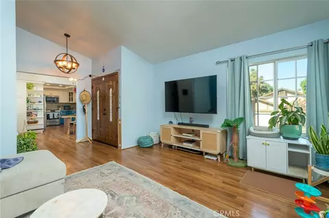 14063 Fenton Ln, Sylmar, CA 91342