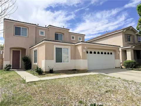 2210 Cranshaw, Palmdale, CA 93551