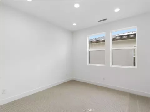 Bedroom - 27546 Juniper Ln, Valencia, CA 91381 photo 11 of 12