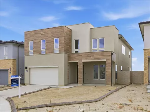 27546 Juniper Ln, Valencia, CA 91381