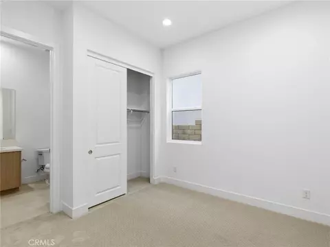Bedroom - 27546 Juniper Ln, Valencia, CA 91381 photo 6 of 12