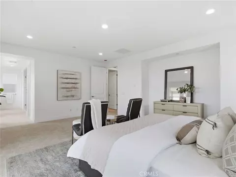 Bedroom - 27546 Juniper Ln, Valencia, CA 91381 photo 4 of 12