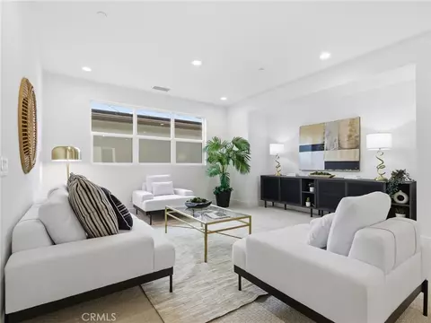 Living - 27546 Juniper Ln, Valencia, CA 91381 photo 10 of 12